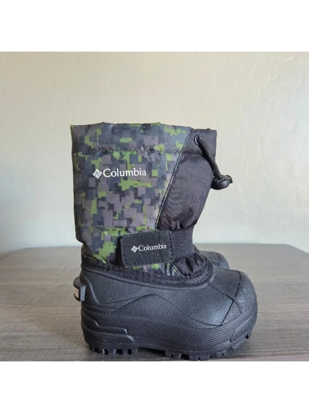Columbia Powderbug Winter Snow Boots Camo Green/Black Toddlers 6 Removable Liner
